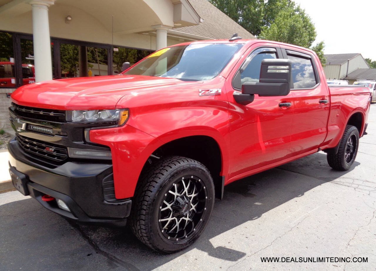 Used 2019 Chevrolet Silverado 1500 LT Trail Boss AWD/4WD image 1