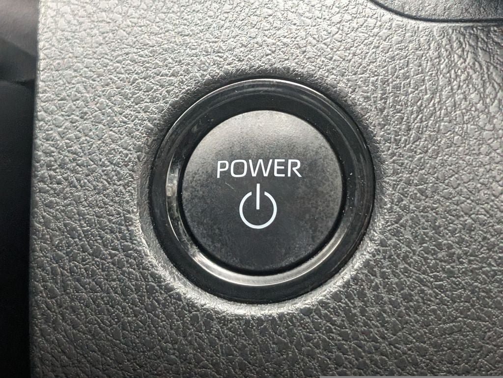 Used 2025 Toyota Camry XLE AWD/4WD image 20