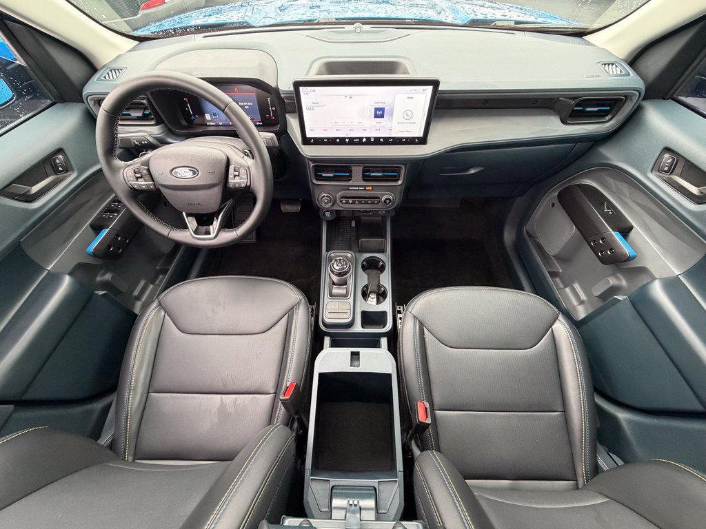 Used 2025 Ford Maverick Lobo AWD/4WD image 17
