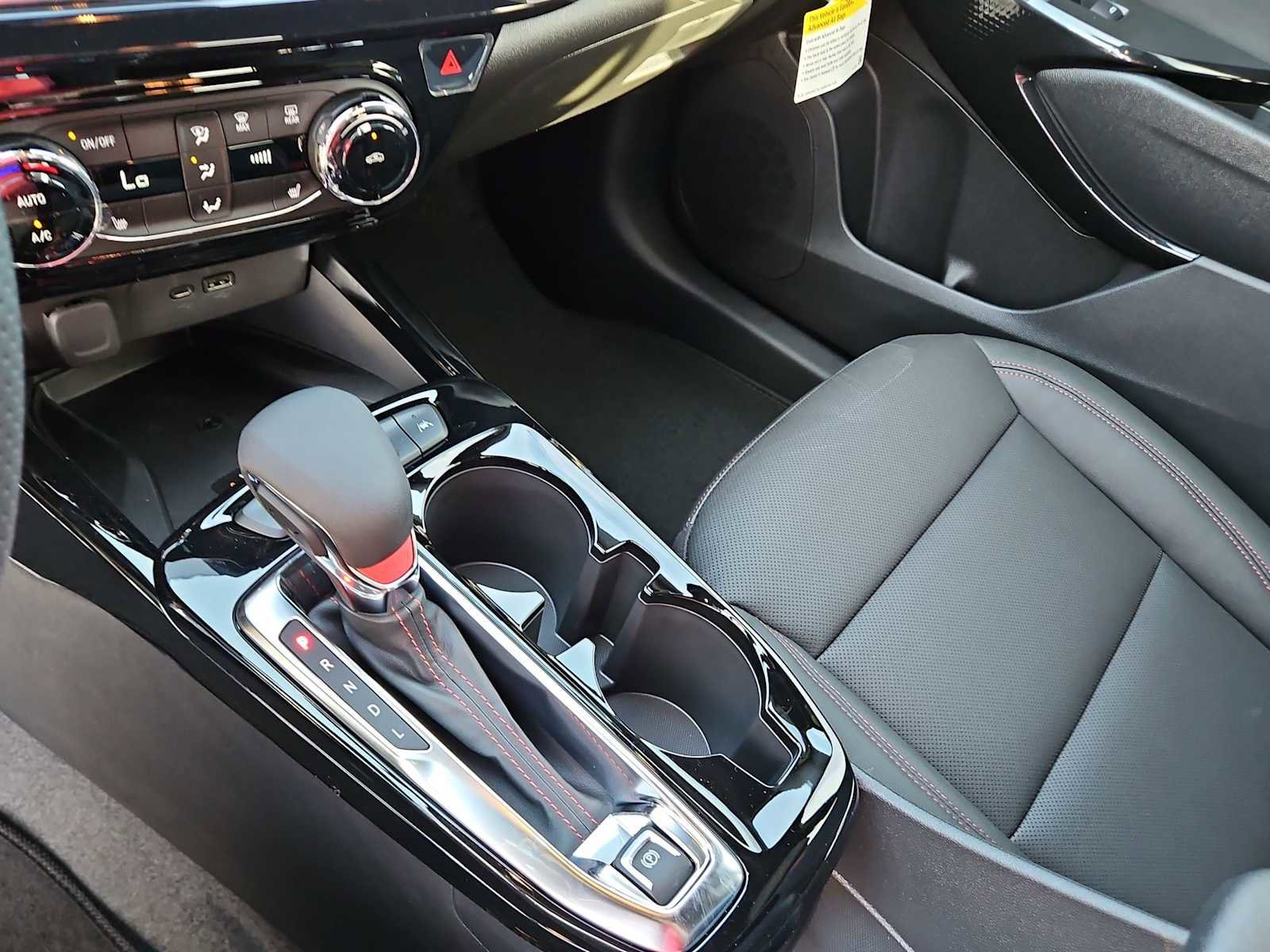 New 2026 Chevrolet Trax RS w/ Sunroof Package FWD image 20