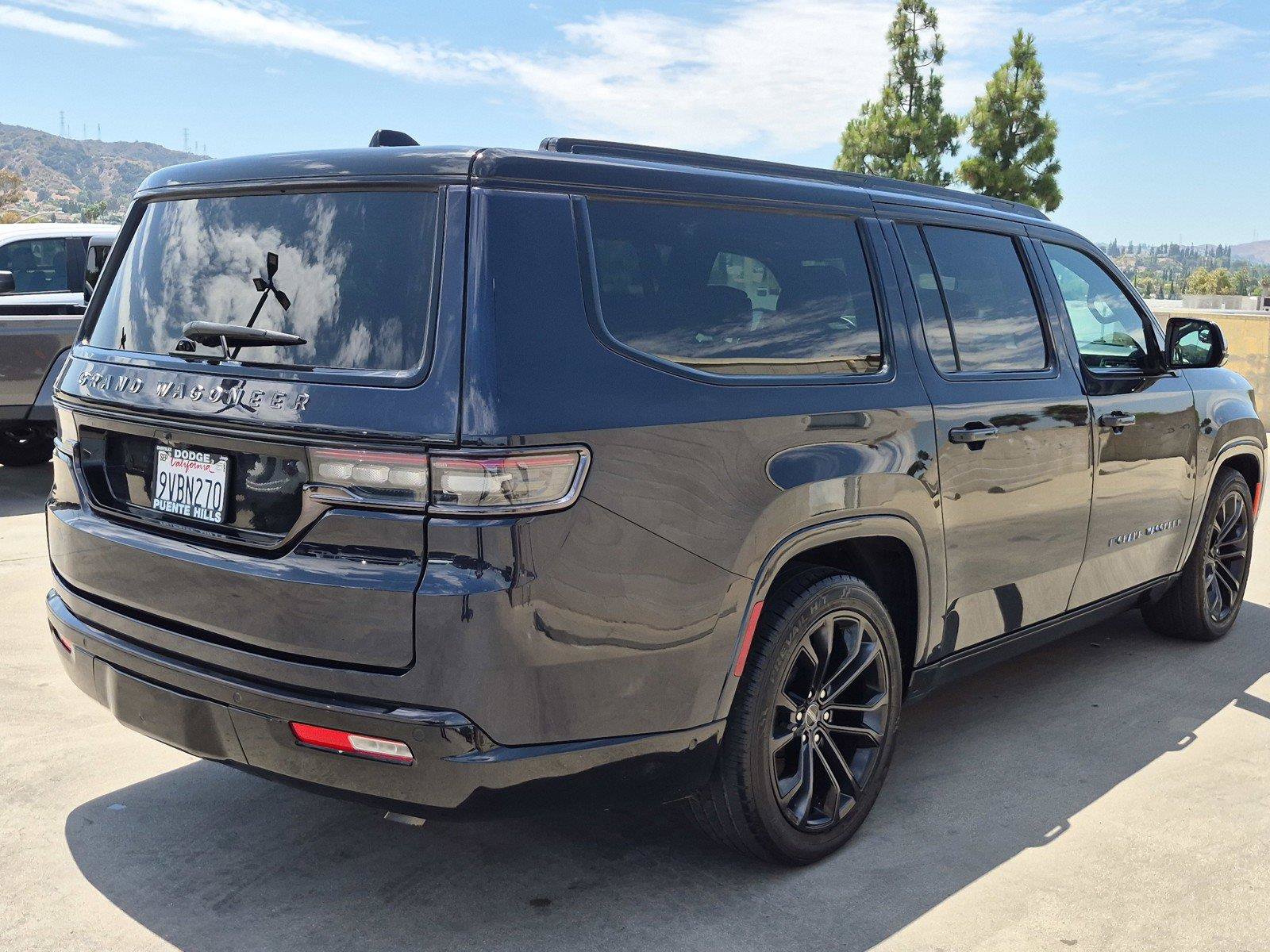 Certified 2024 Jeep Grand Wagoneer L Series II w/ Quick Order Packagew 28T AWD/4WD image 7