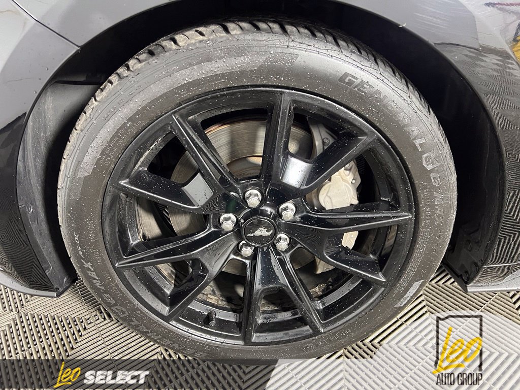 Used 2017 Ford Mustang GT Premium w/ Black Accent Package RWD image 24