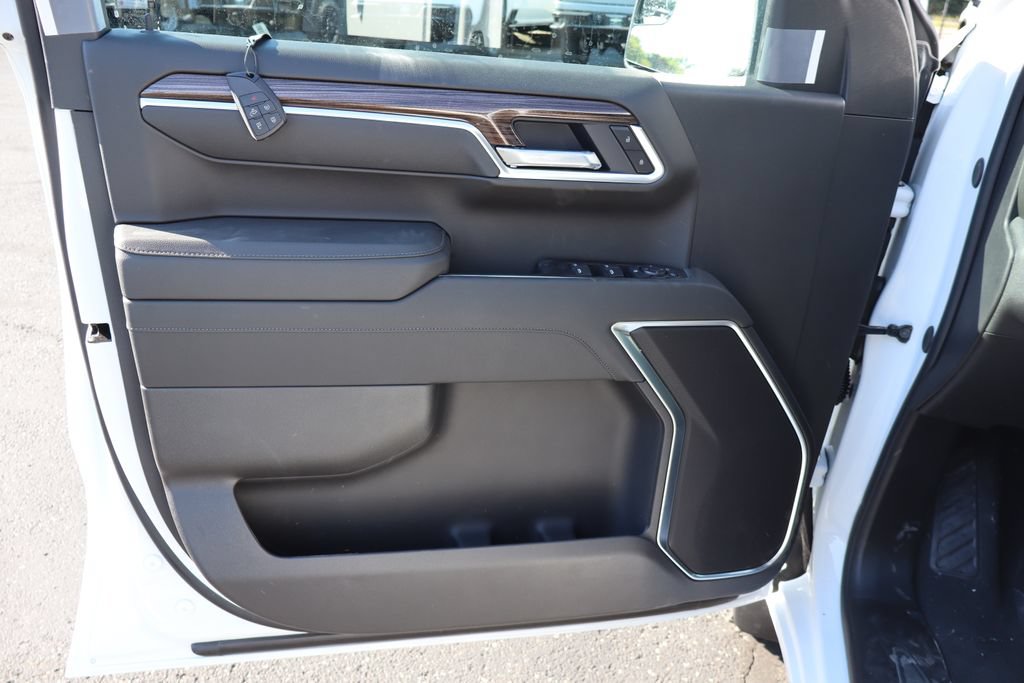 New 2026 Chevrolet Silverado 1500 RST w/ RST Select Package AWD/4WD image 4