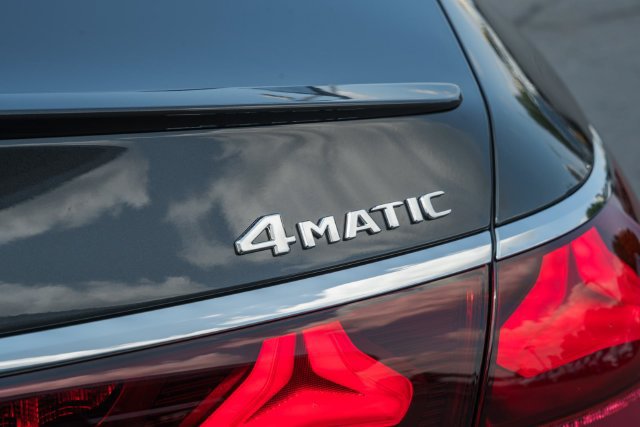New 2027 Mercedes-Benz E 450 4MATIC Sedan image 9