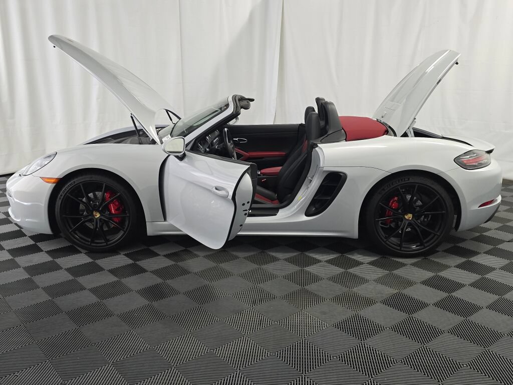Certified 2025 Porsche 718 Boxster S RWD image 14