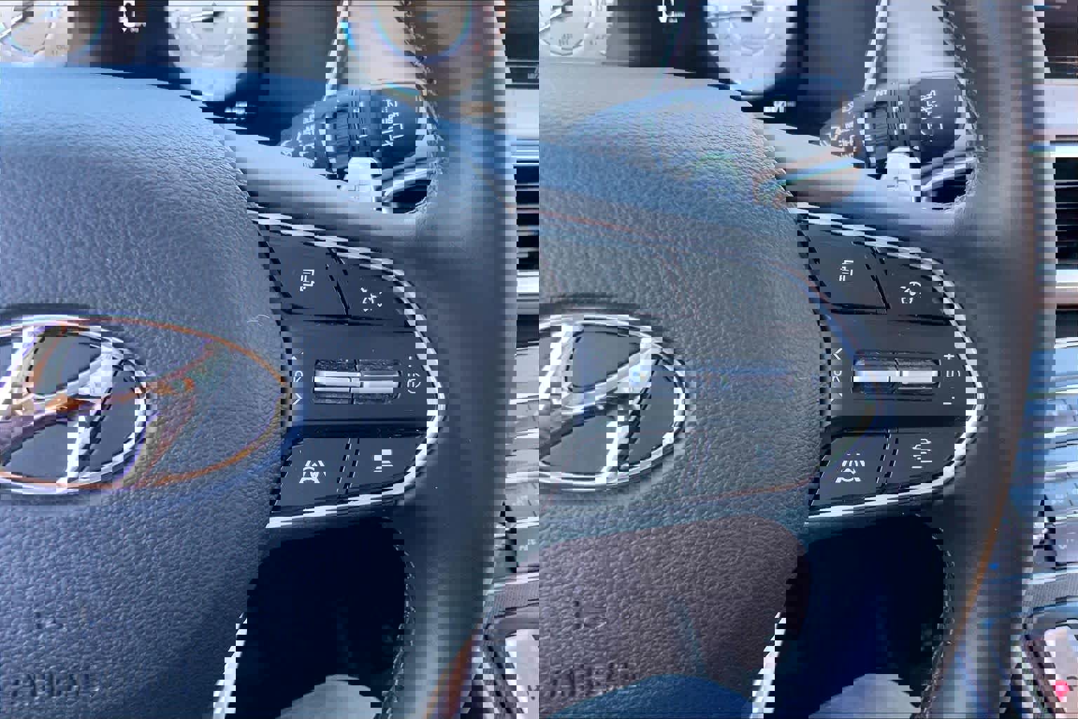 Used 2022 Hyundai Santa Fe SEL w/ Convenience + Premium Package image 24