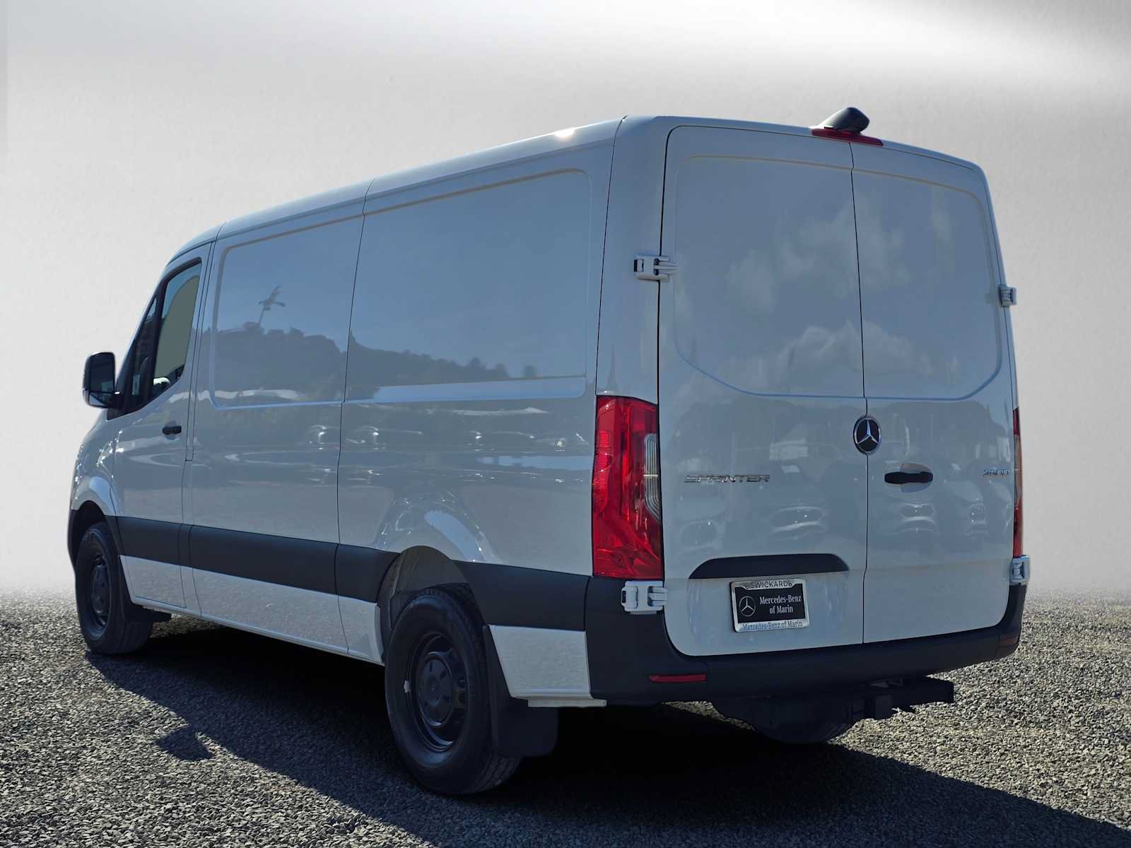 Used 2025 Mercedes-Benz Sprinter 2500 image 5