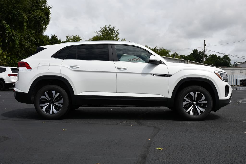 New 2026 Volkswagen Atlas Cross Sport SE AWD/4WD image 8