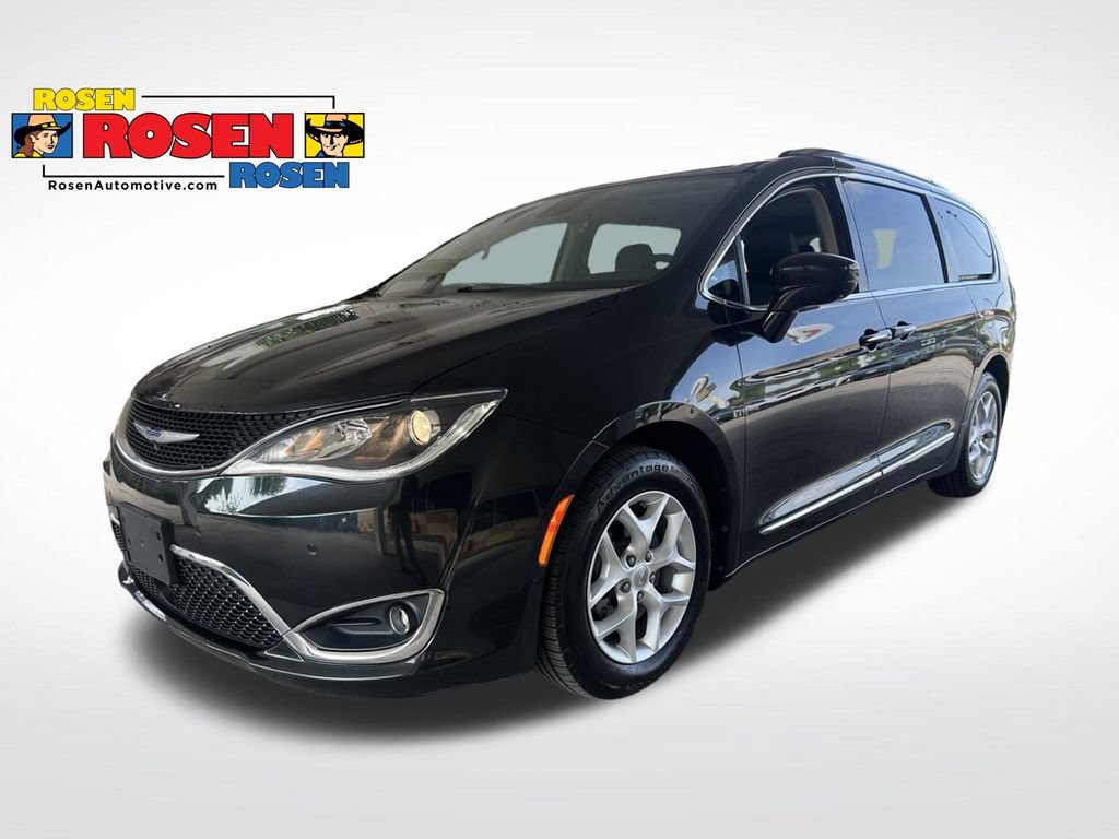 Used 2017 Chrysler Pacifica Touring-L Plus w/ Advanced Safetytec Group FWD 360° Tour