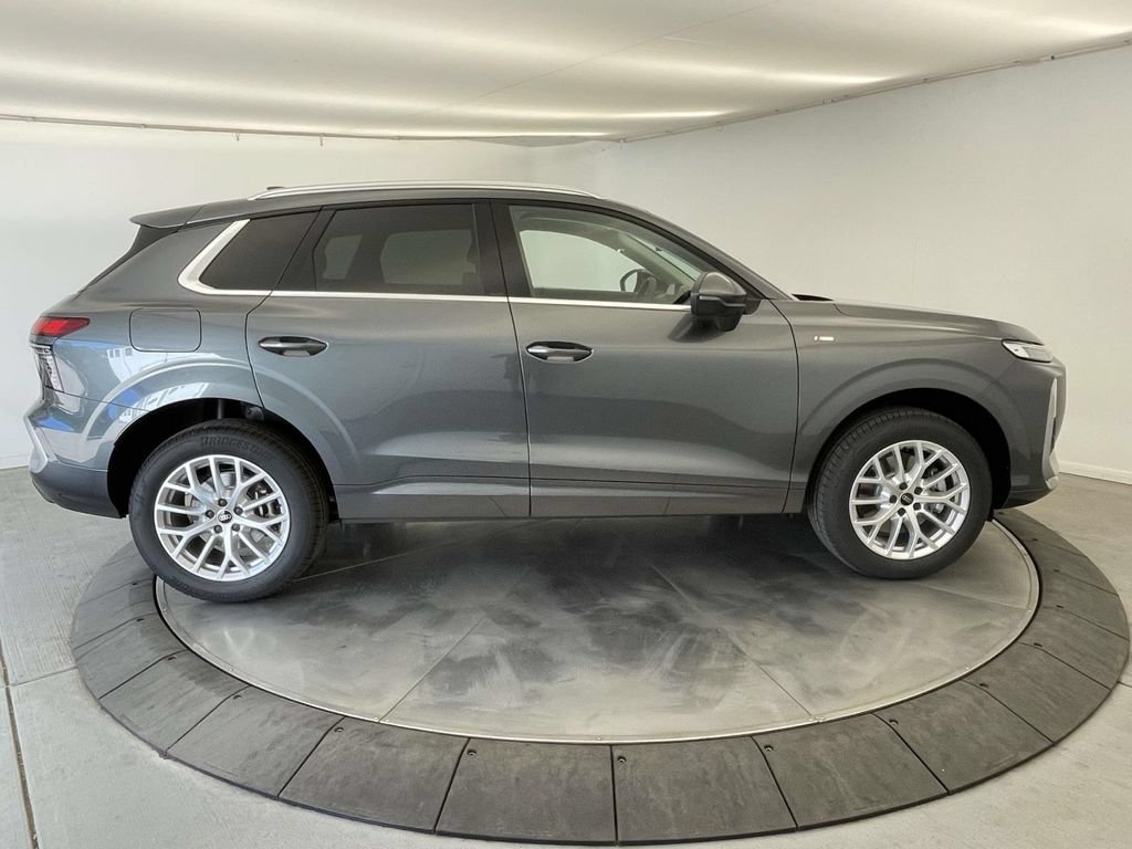 New 2026 Audi Q3 quattro 2.0T AWD/4WD image 8