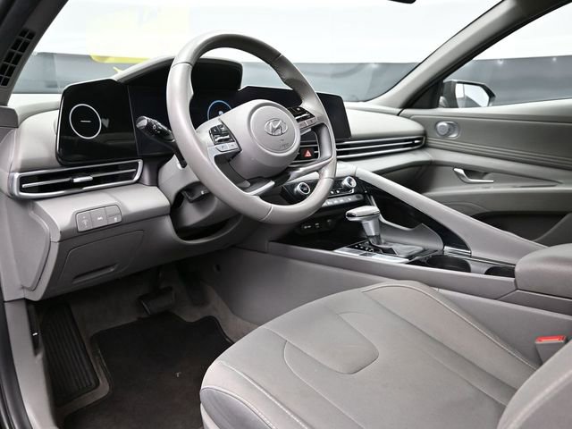 Used 2023 Hyundai Elantra SEL w/ Convenience Package FWD image 23