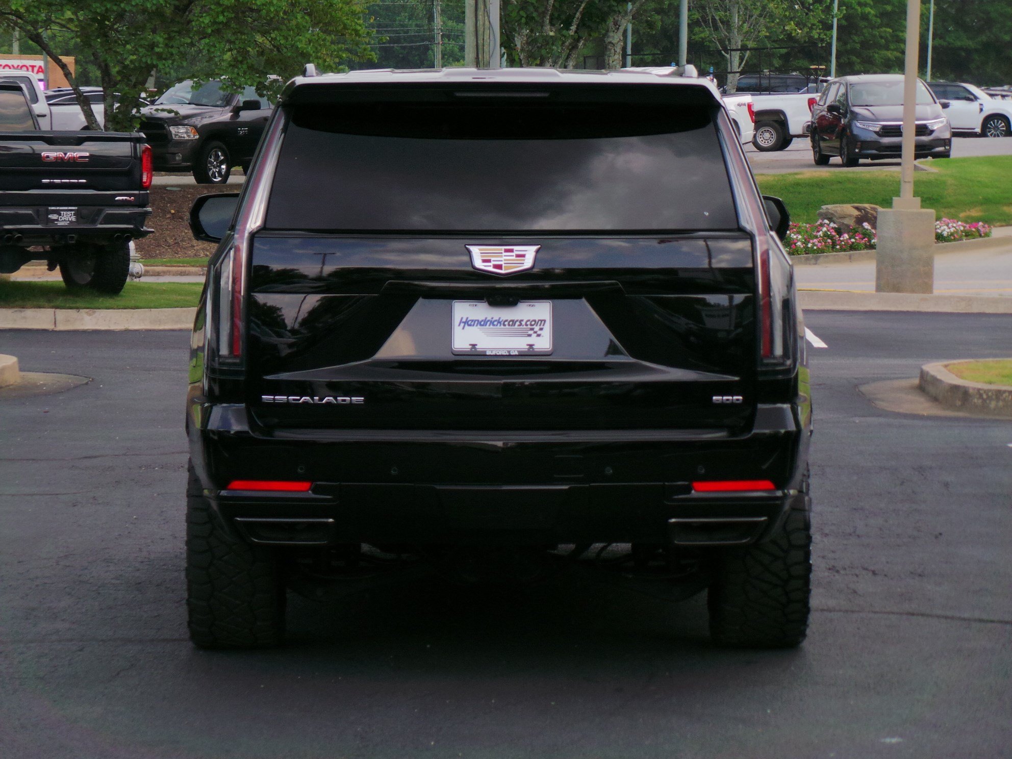 Used 2025 Cadillac Escalade ESV Sport AWD/4WD image 25