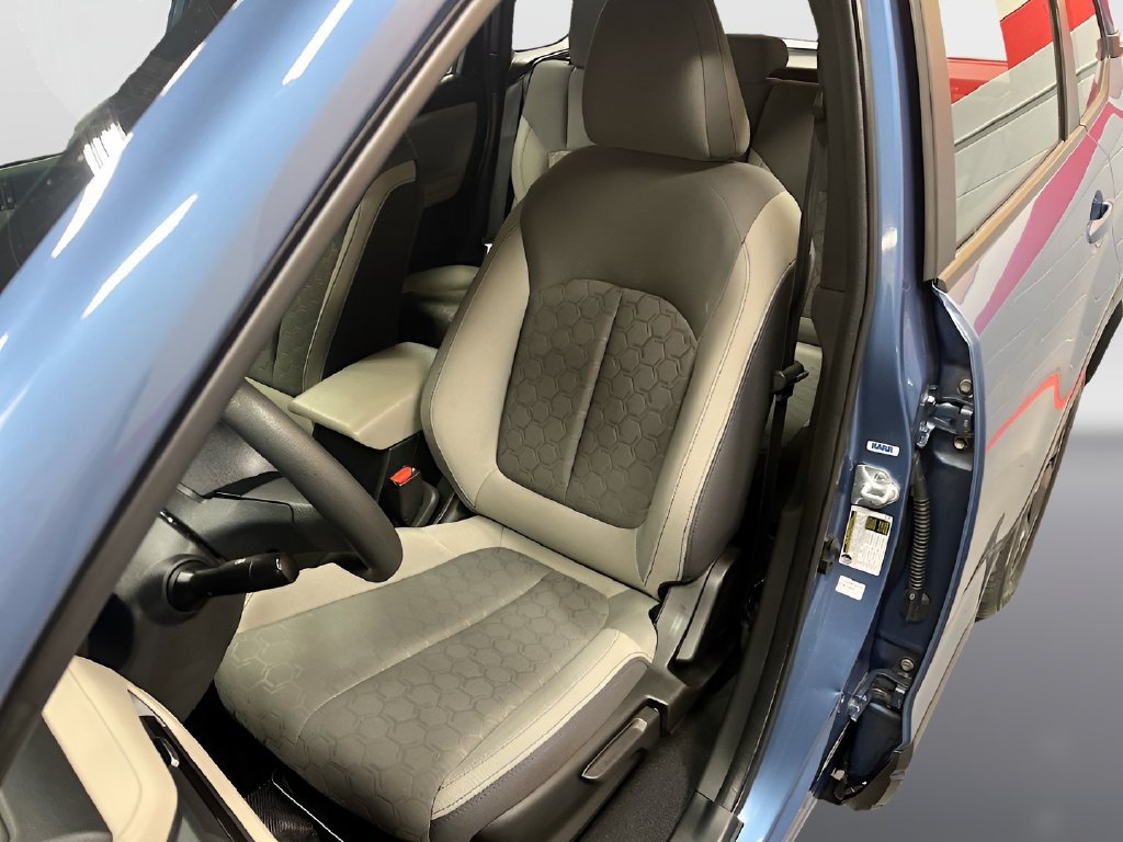 Used 2025 Subaru Forester AWD/4WD image 18