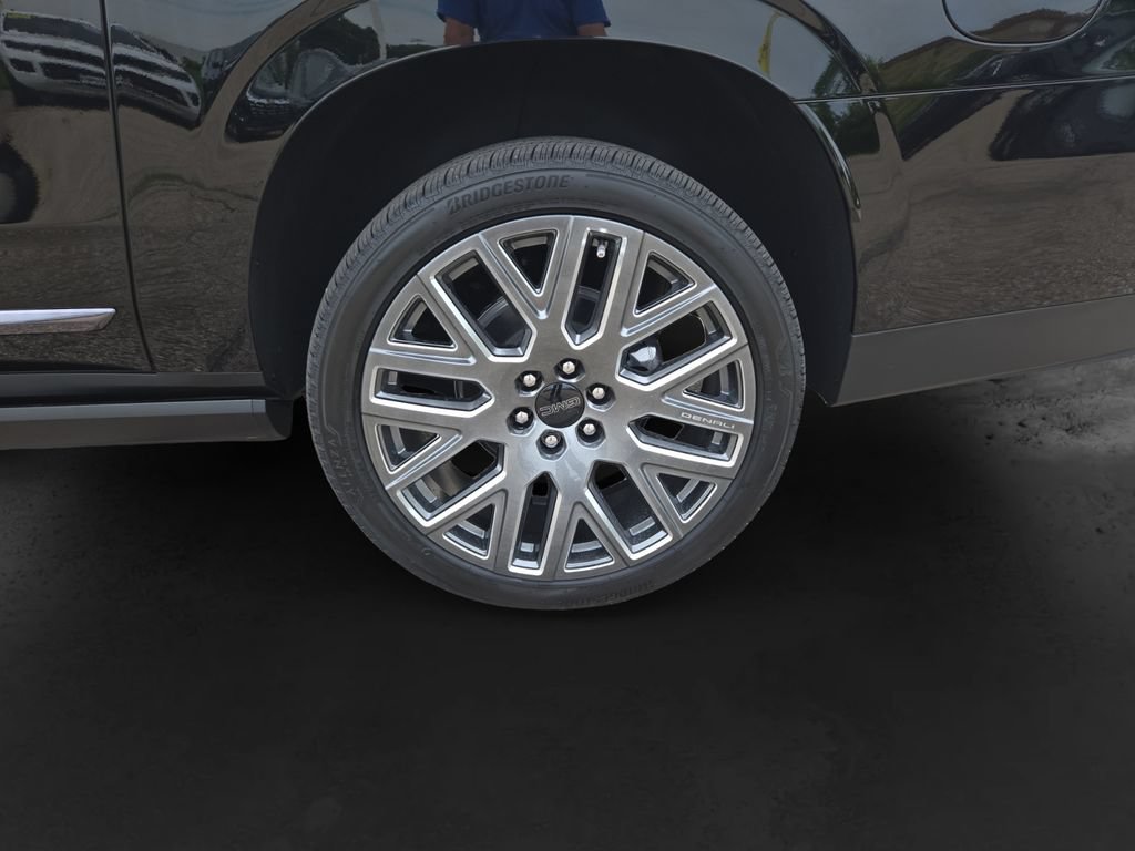 New 2026 GMC Yukon XL Denali Ultimate AWD/4WD image 13