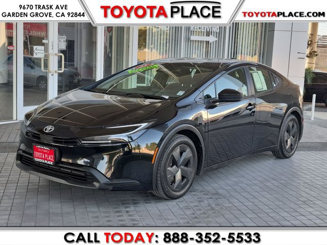 Used 2025 Toyota Prius LE