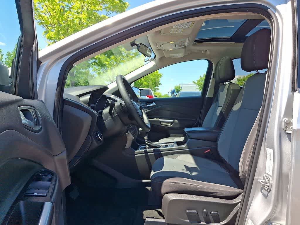 Used 2017 Ford Escape SE AWD/4WD image 11