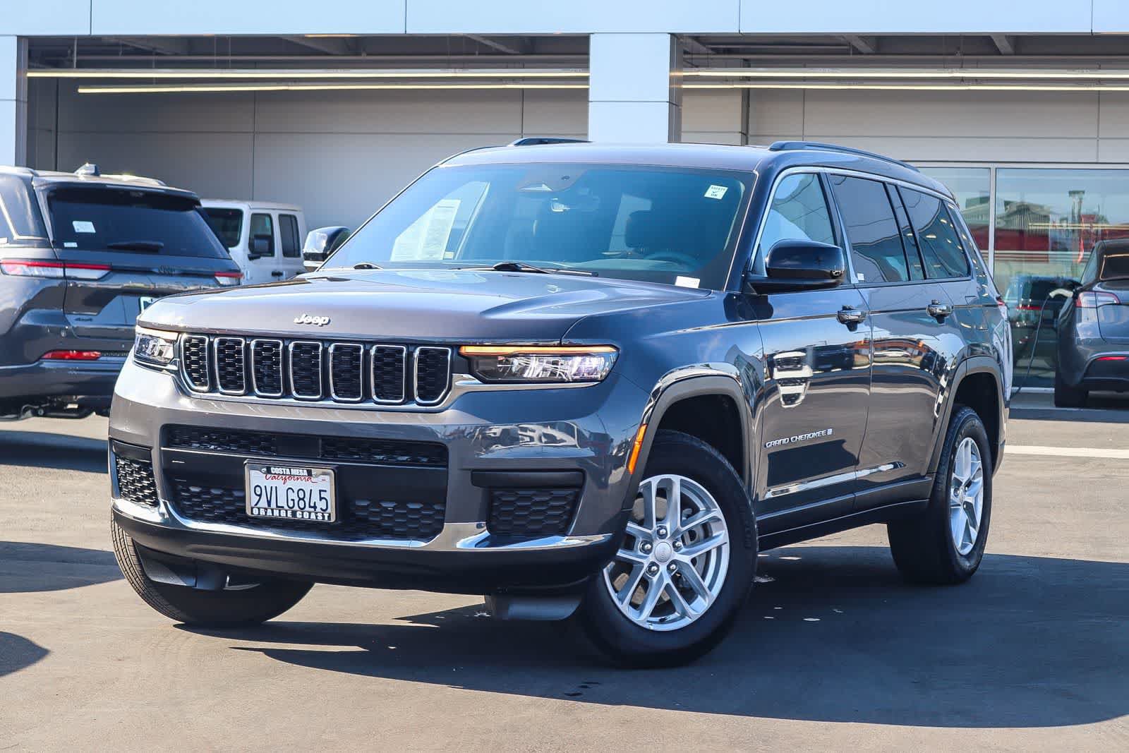 Used 2025 Jeep Grand Cherokee L Laredo RWD video 1