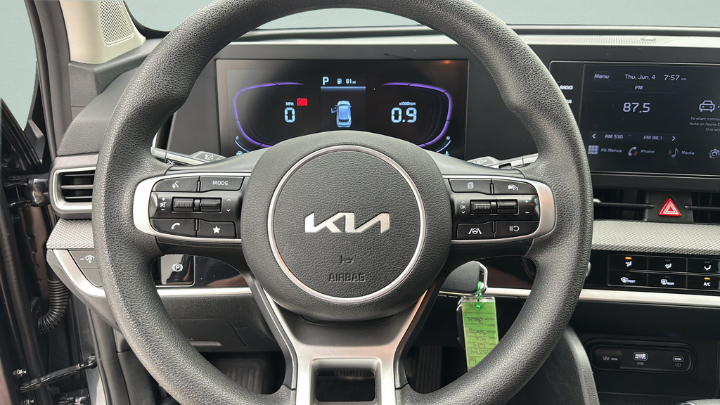 Used 2024 Kia Sportage LX AWD/4WD image 16