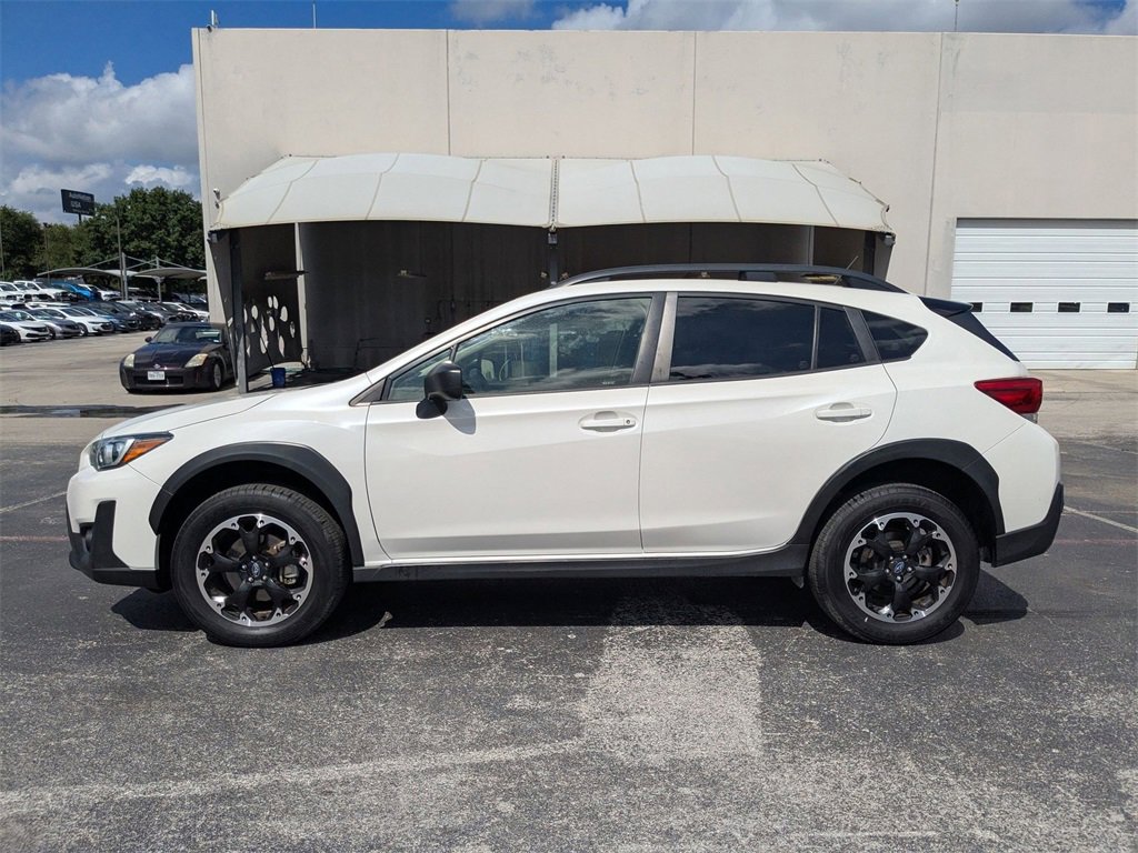 Used 2023 Subaru Crosstrek 2.0i image 2