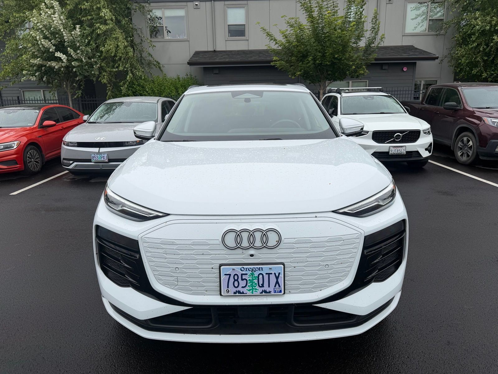 Used 2025 Audi Q6 e-tron Premium RWD image 7