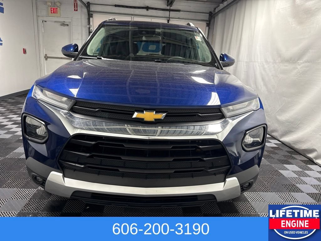 Used 2023 Chevrolet TrailBlazer LT FWD image 3