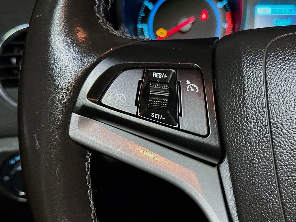 Used 2014 Chevrolet Cruze LT image 31