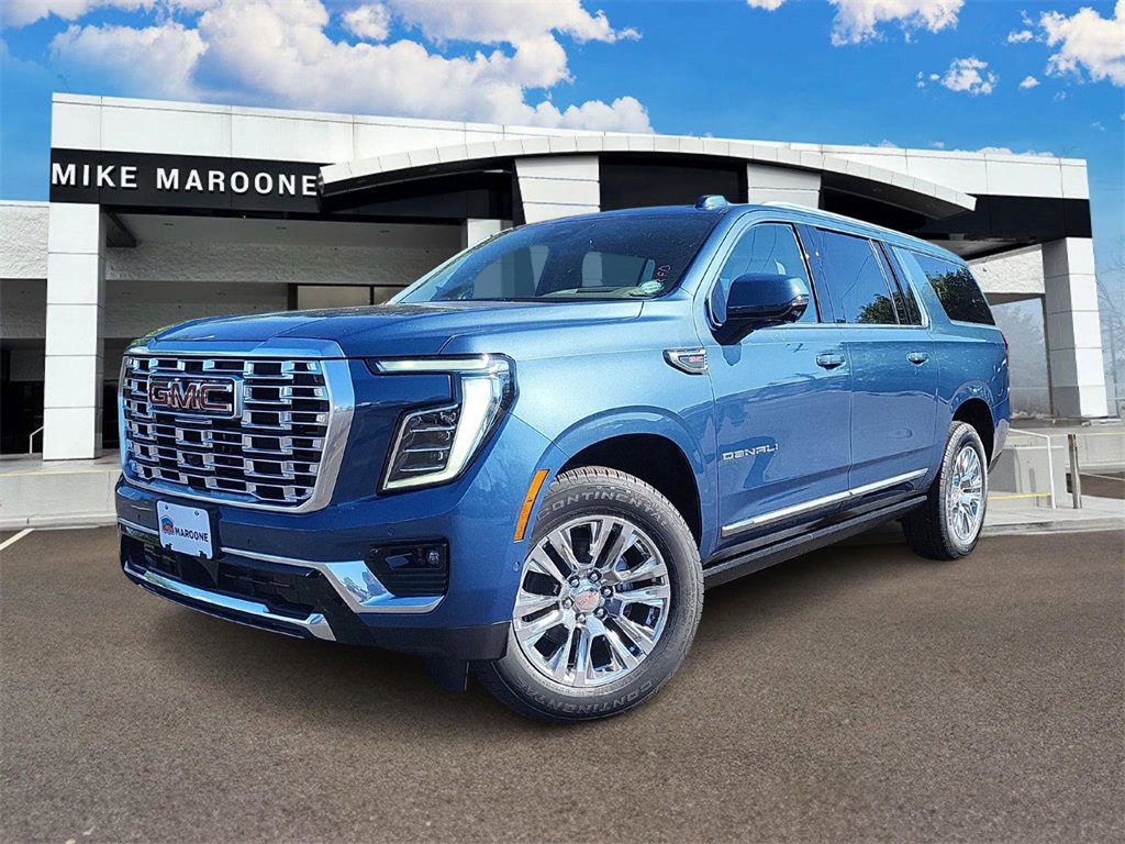 New 2025 GMC Yukon XL Denali w/ Sun & Power Step Package