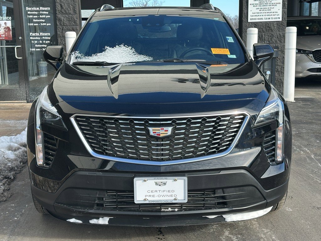Certified 2023 Cadillac XT4 Luxury w/ Cold Weather Package image 2