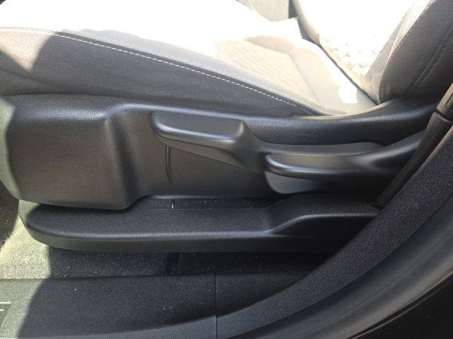 Used 2020 Chevrolet Equinox LS FWD image 22