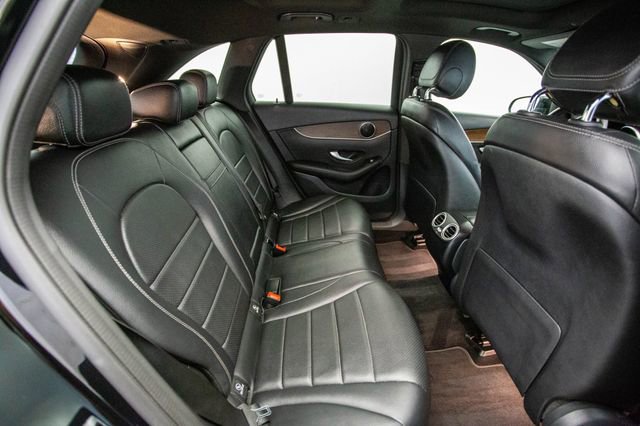 Used 2020 Mercedes-Benz GLC 300 4MATIC w/ Parking Assistance Package image 26