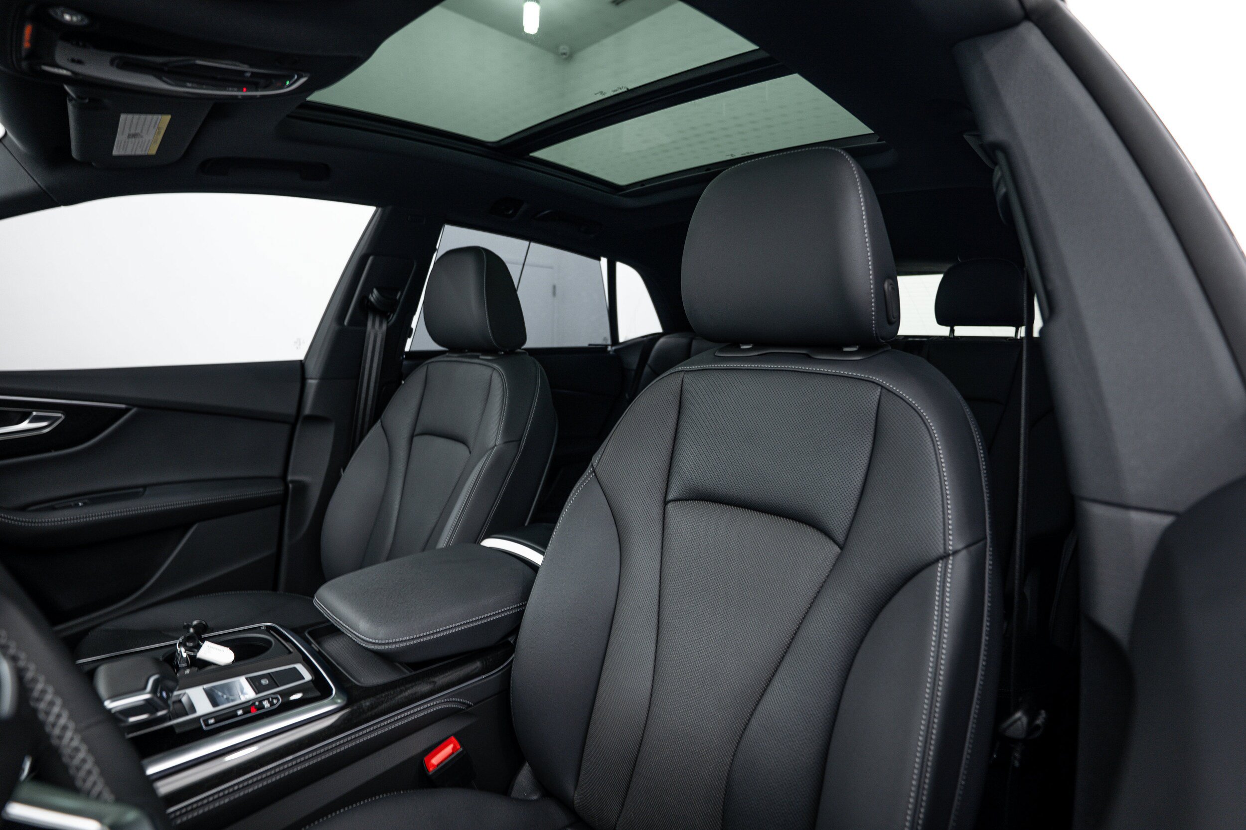 Certified 2025 Audi Q8 Premium Plus AWD/4WD image 16