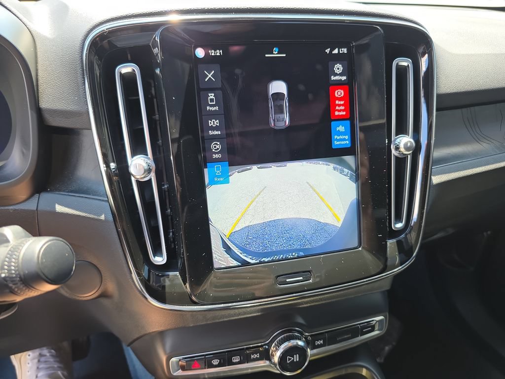 Certified 2023 Volvo C40 P8 Recharge Ultimate AWD/4WD image 33