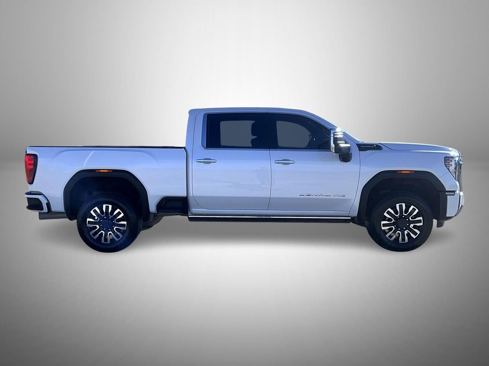 Used 2024 GMC Sierra 2500 Denali Ultimate image 4