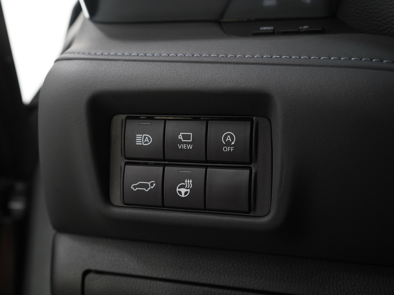 Used 2024 Toyota Highlander Limited AWD/4WD image 31