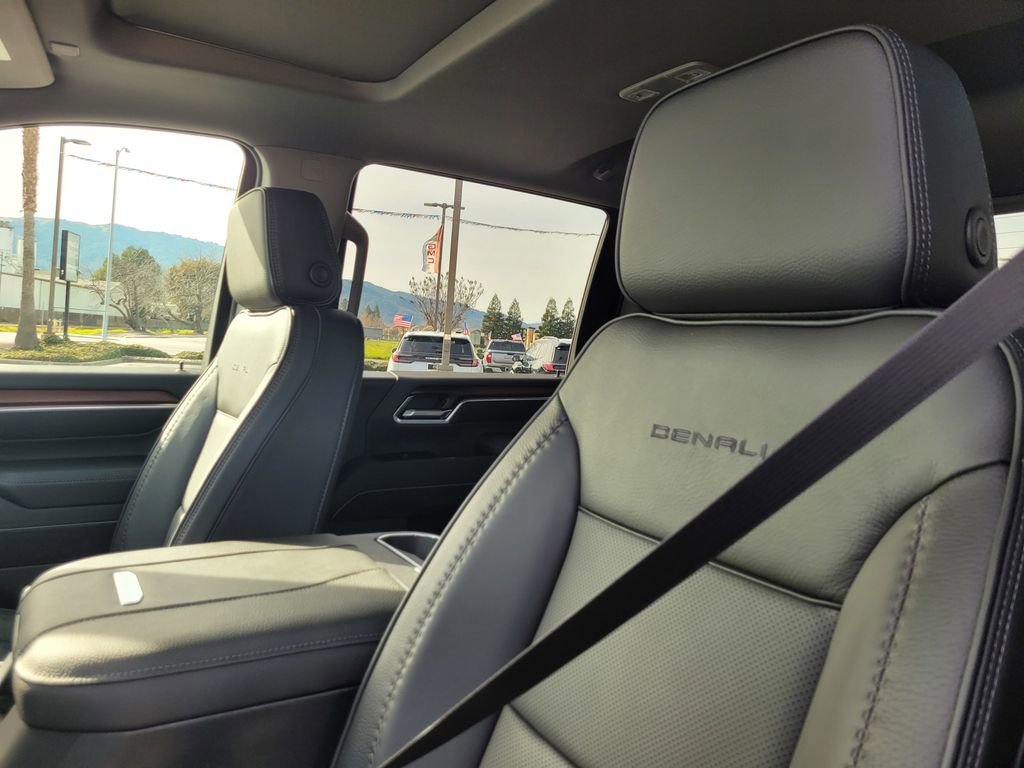 New 2026 GMC Sierra 2500 Denali w/ Denali Reserve Package image 11