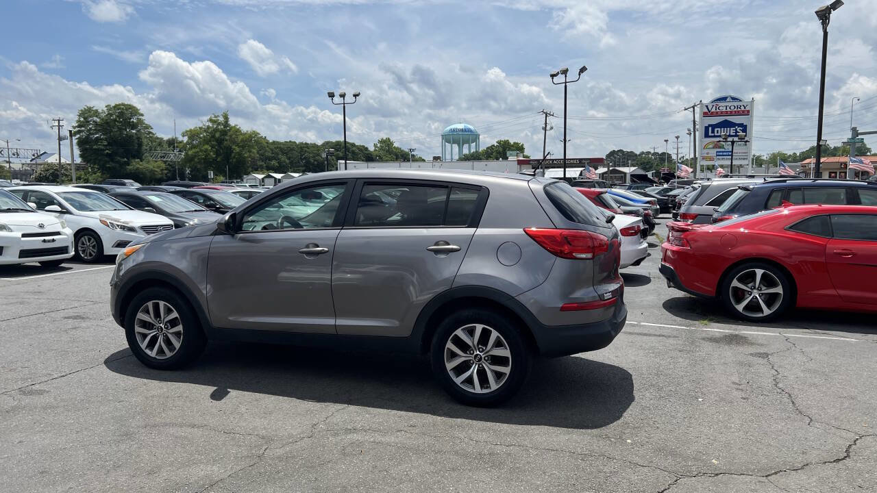 Used 2015 Kia Sportage LX image 6