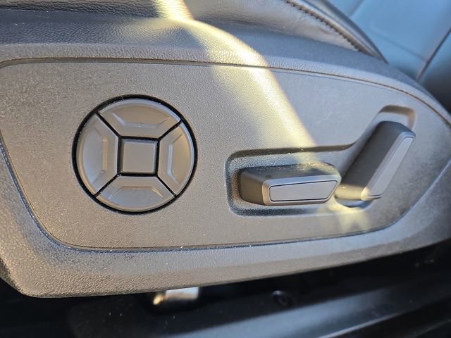 Used 2025 Audi Q3 2.0T Premium image 23