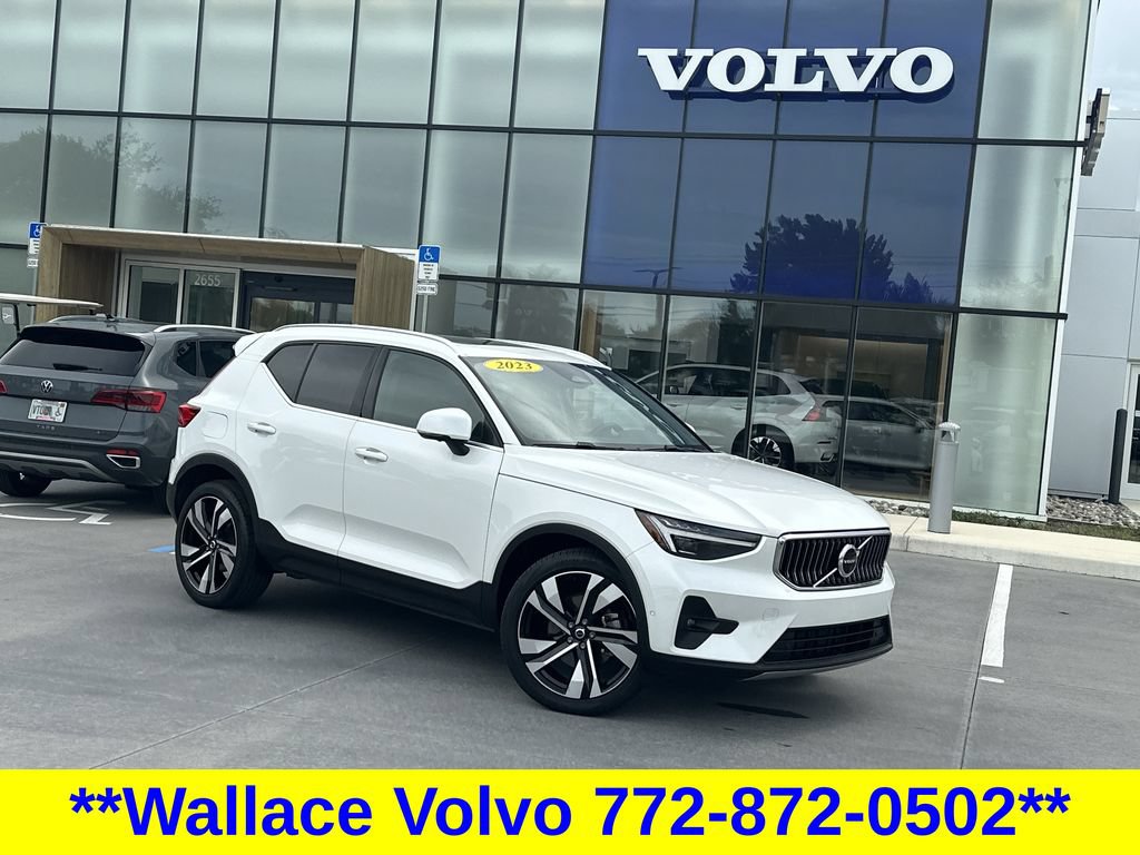 Used 2023 Volvo XC40 B5 Ultimate w/ Protection Package AWD/4WD video 1