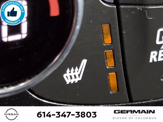 Used 2022 Chevrolet Equinox Premier FWD image 32