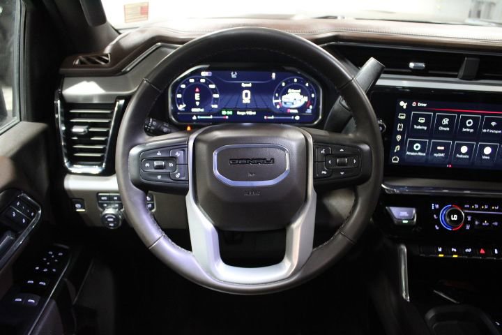 Used 2024 GMC Sierra 2500 Denali w/ Denali Reserve Package image 37