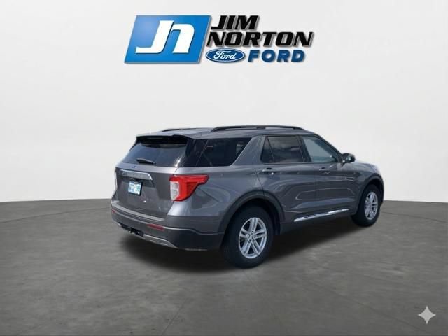 Used 2021 Ford Explorer XLT w/ Equipment Group 202A AWD/4WD image 8