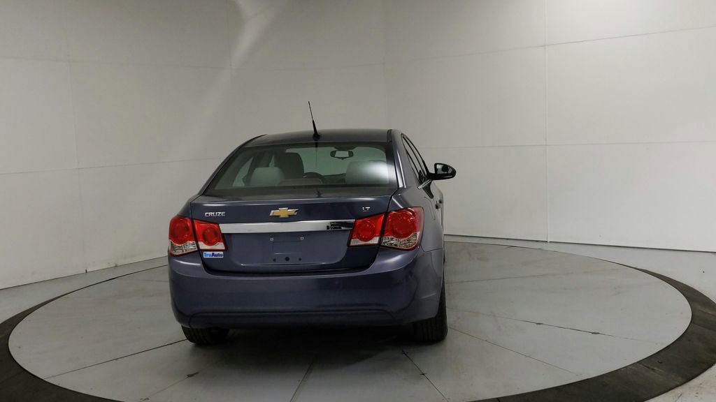 Used 2014 Chevrolet Cruze LT image 20
