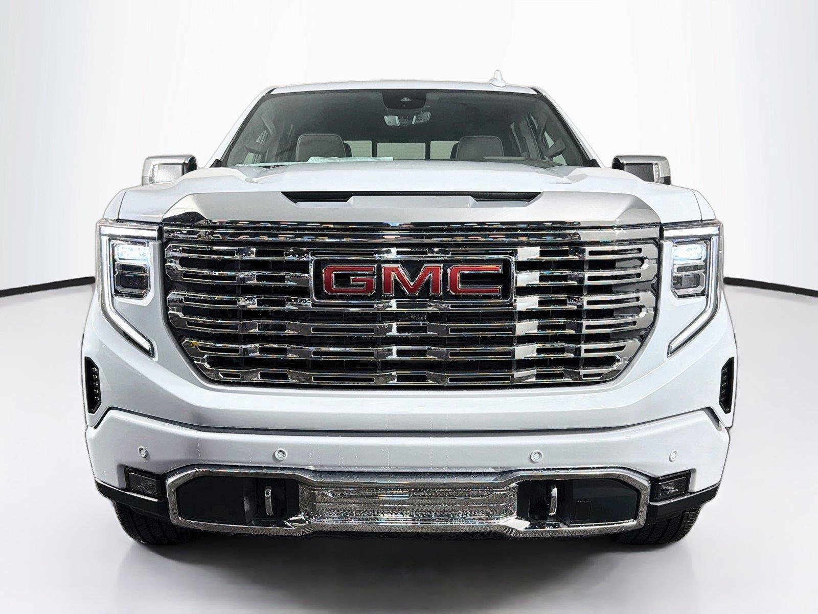 Used 2026 GMC Sierra 1500 Denali w/ Denali Reserve Package AWD/4WD image 6