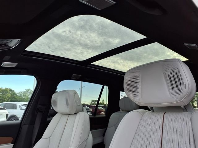 New 2026 Cadillac Vistiq Sport image 13