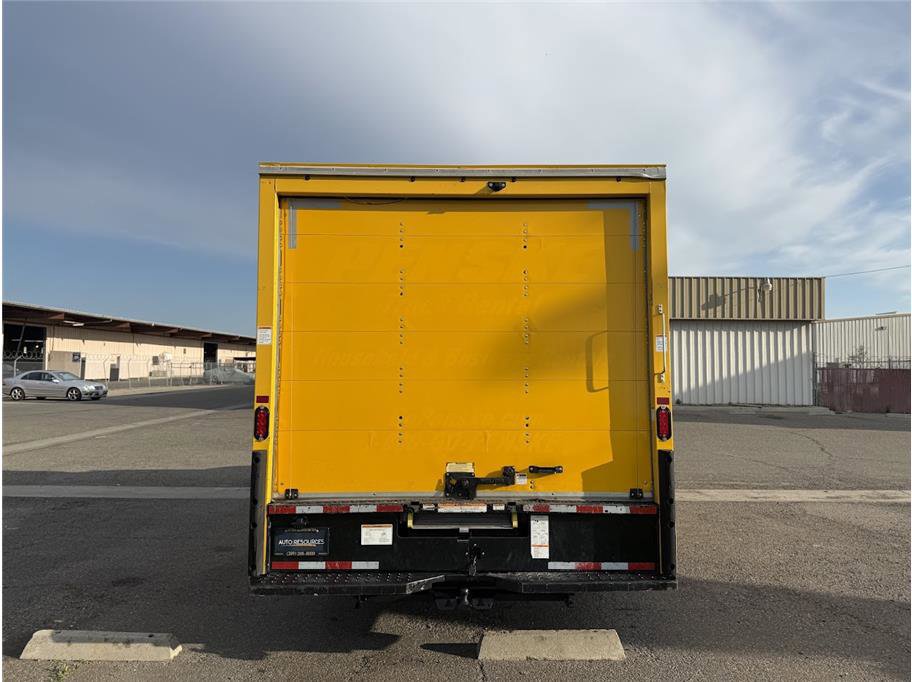 Used 2020 GMC Savana 3500 Extended w/ Driver Convenience Package image 6