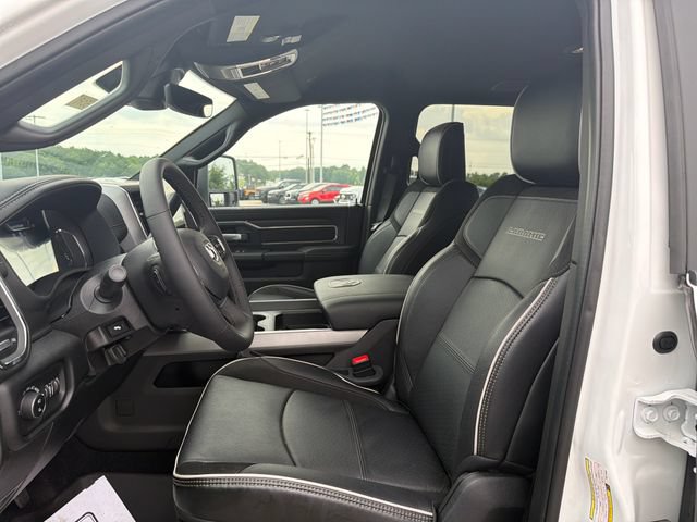 Used 2026 RAM 3500 Laramie AWD/4WD image 12
