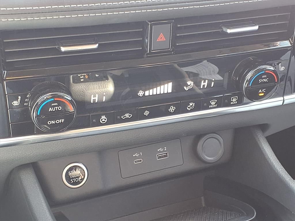 Certified 2023 Nissan Rogue SV w/ SV Premium Package image 7