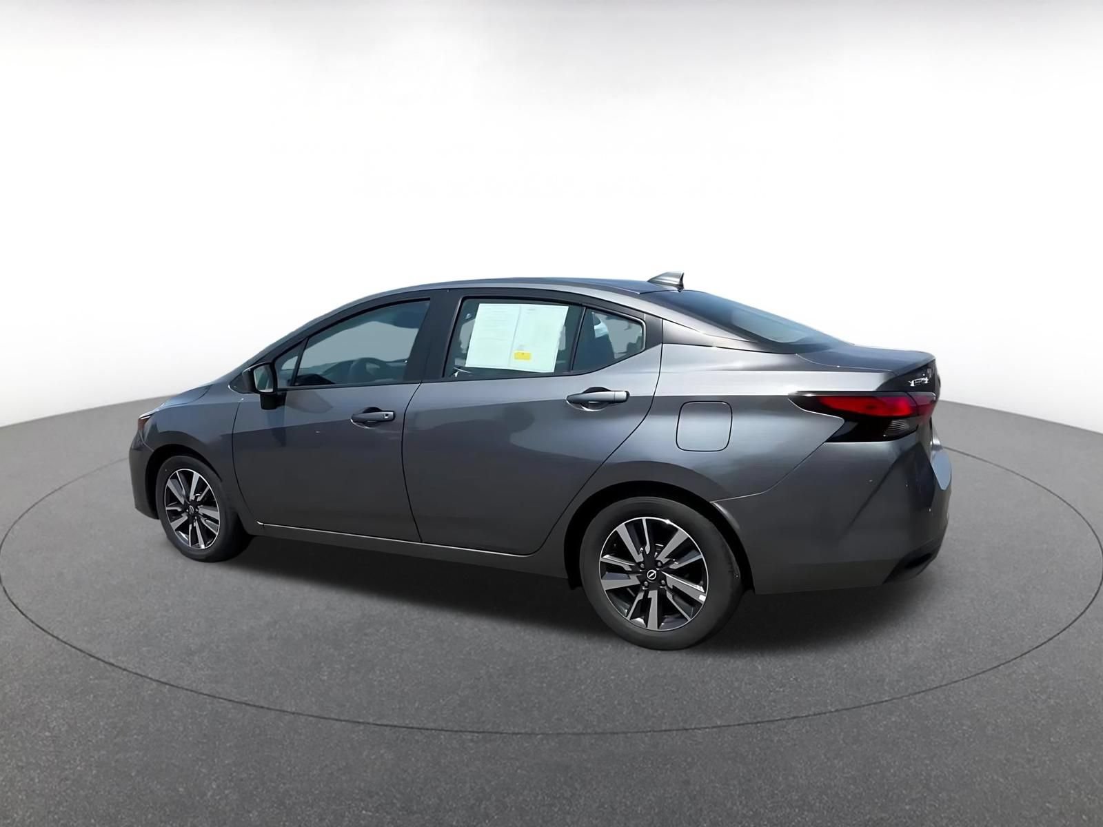Used 2025 Nissan Versa SV FWD image 8