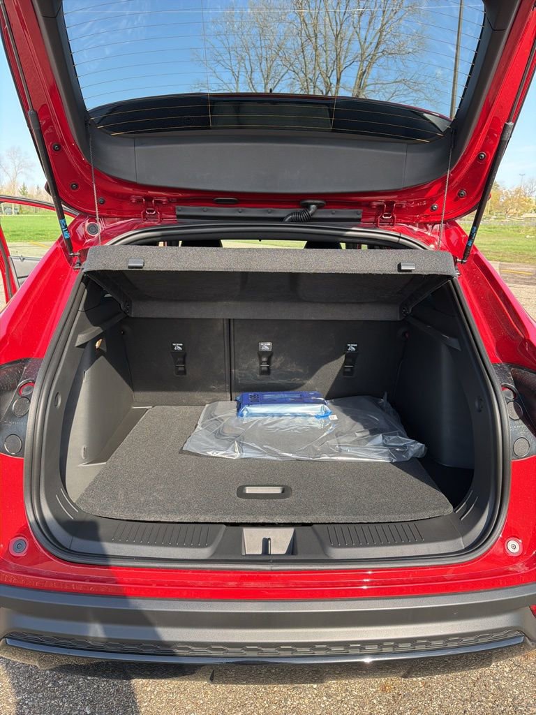 New 2026 Chevrolet Trax RS FWD image 17