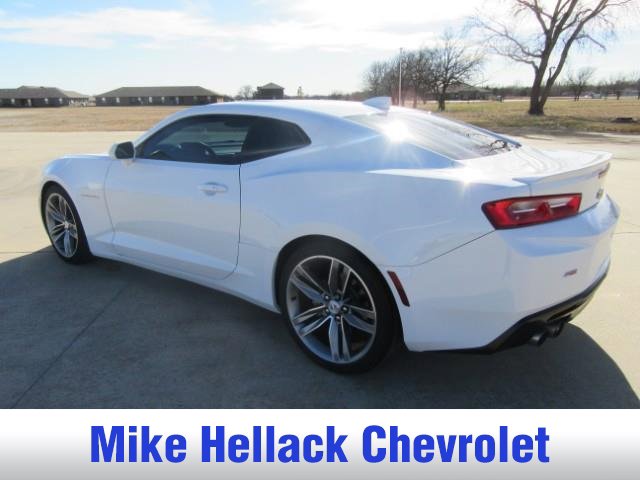 Used 2018 Chevrolet Camaro LT w/ RS Package image 3